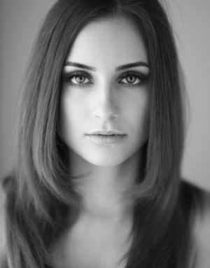 #102111 - Vivien (2)